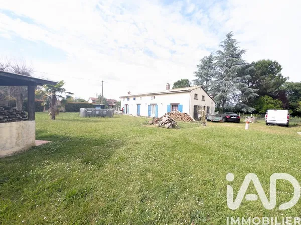 Maison 6 pièces 198 m²