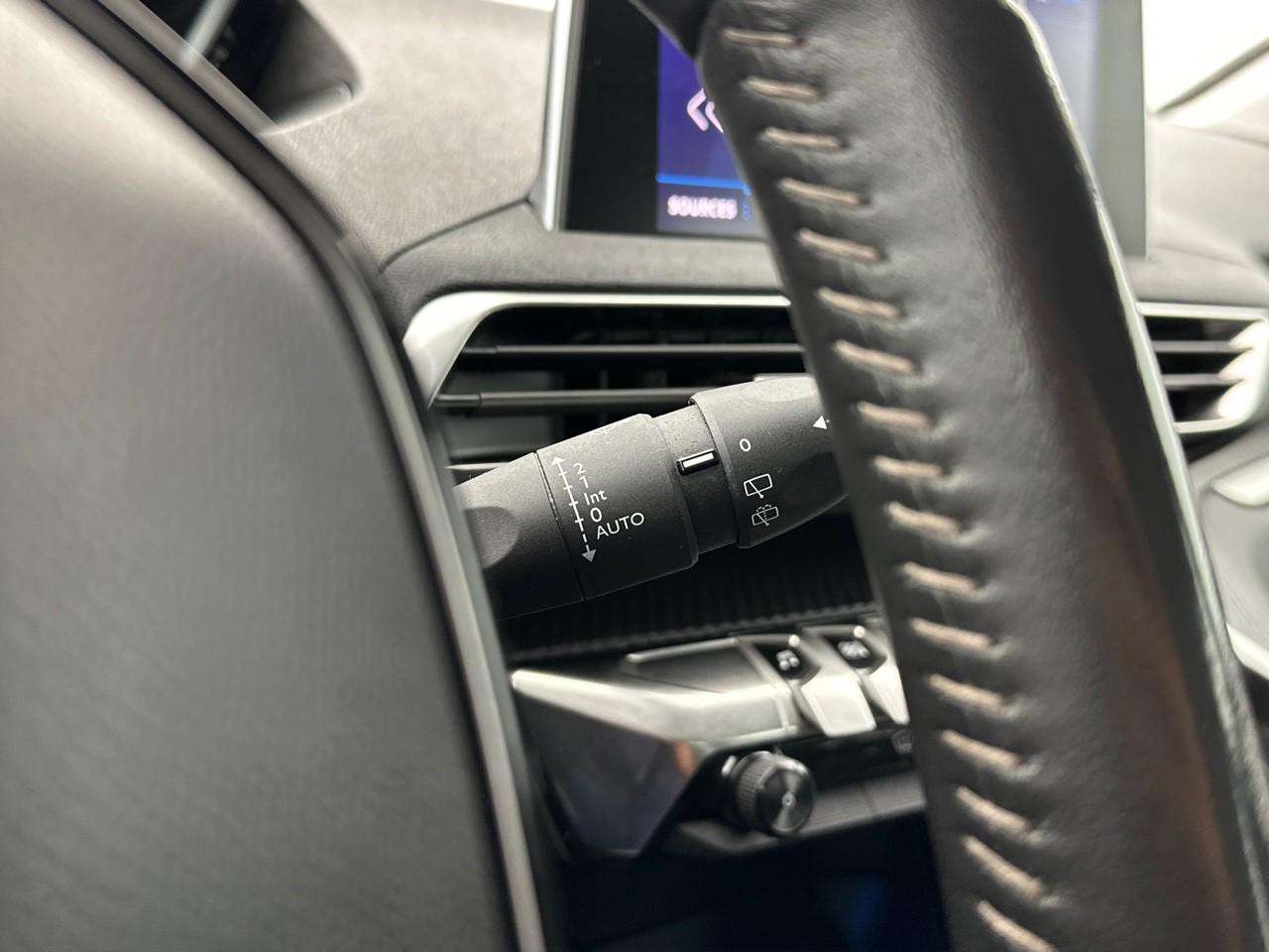 Peugeot 5008 puretech 130ch s&s bvm6 active pack — photo 20