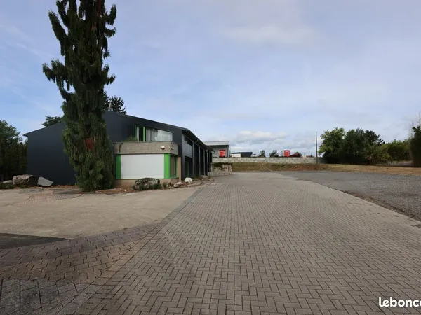 Local pro 470m2 + 4600 m2 terrain - didenheim