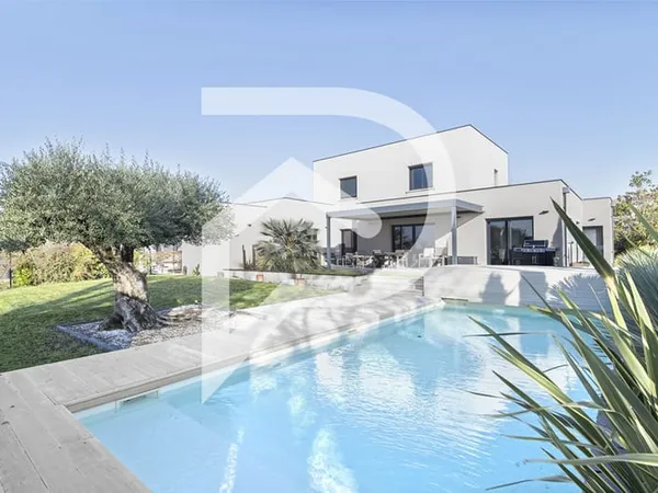LOCATION MAISON MONS 178 M2 4 CHAMBRES