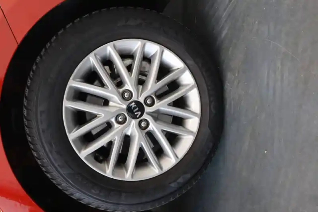 Kia Rio 1.0 t-gdi 100 ch bvm6 — photo 36