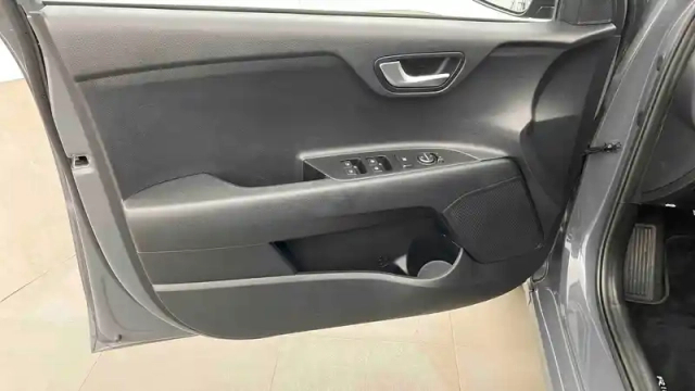 Kia Rio 1.2 dpi 84 ch bvm5 — photo 47