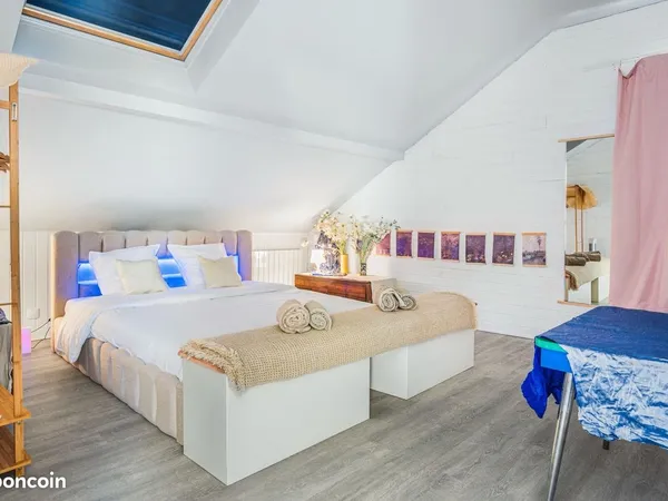 Chambre Double dans un Coliving & Résidence d'artistes - Giverny (Normandie)