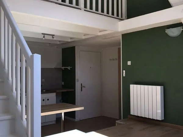 Loue appartement non meublé