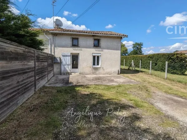Exclusivité-Maison de caractère À REIGNAC (33)
