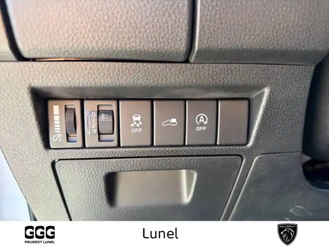 Isuzu D-Max n60 crew cab 1.9 164 ch 4x4 a/t — photo 14
