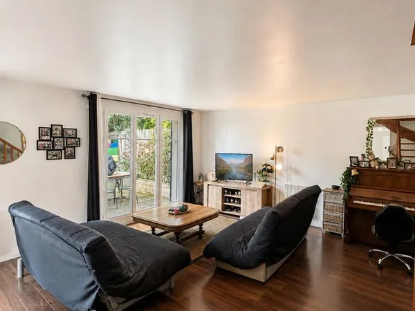 Bobigny - Maison 3 chambres, jardin, terrasse et garage - Métro 5