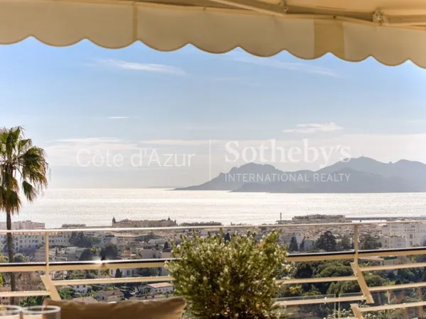 Cannes Californie, appartement 3 pièces avec vue imprenable sur