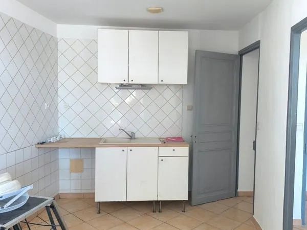 Loue grand appartement T2