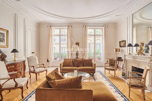 Appartement 6 pièces 198 m²