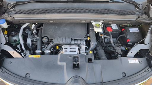 Citroen C4 Picasso 1.2 PureTech 130 - Feel – 2016 – 107119 km – Essence – Boîte Manuelle — photo 20