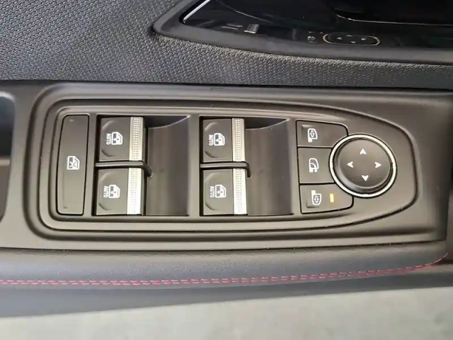 Renault Clio tce 115 ch — photo 31