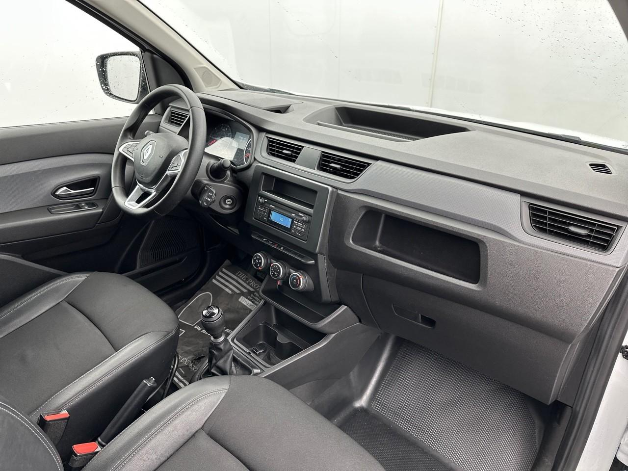 Renault Express Van blue dci 95 confort — photo 11