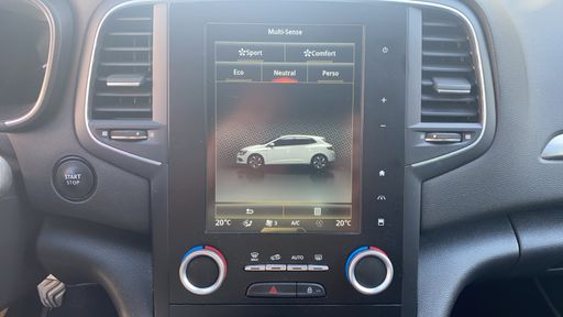 Renault Megane 1.2 TCe 130 - Bose Edition – 2017 – 102678 km – Essence – Boîte Manuelle — photo 4