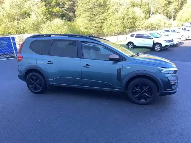 Dacia Jogger eco-g 100 5 places — photo 4