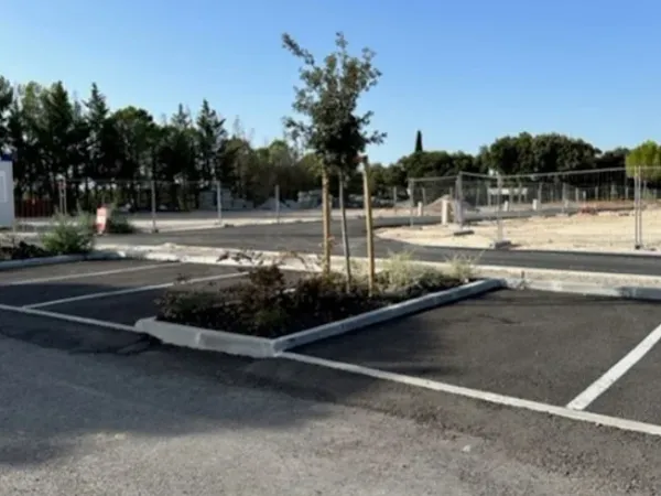 Terrain 300 m²