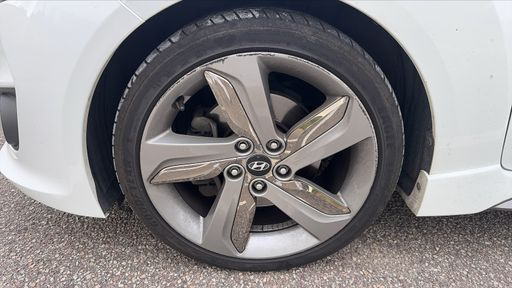 Hyundai Veloster 1.6 T-GDI 186 - Turbo – 2014 – 152392 km – Essence – Boîte Manuelle — photo 13