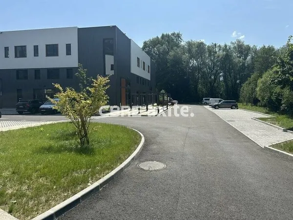 Bureaux 117 m²