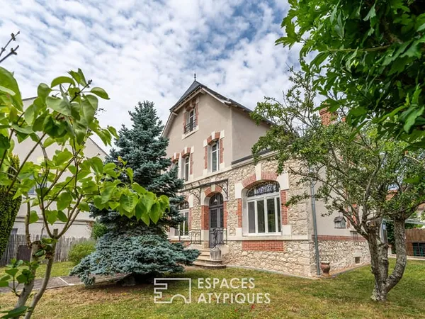 Maison de ville des années 30 avec jardin et garage
