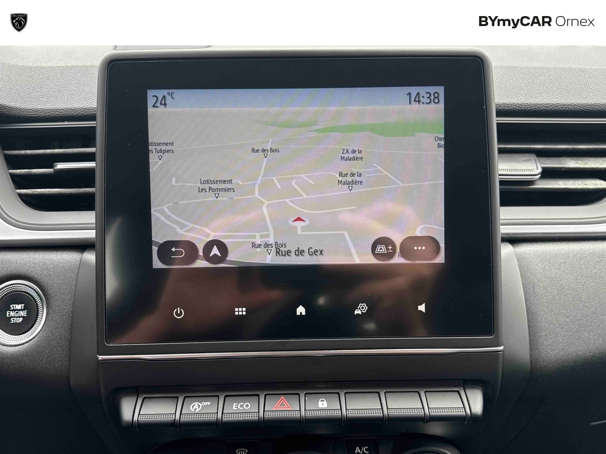 Renault Captur TCe 140 EDC - 21 — photo 24