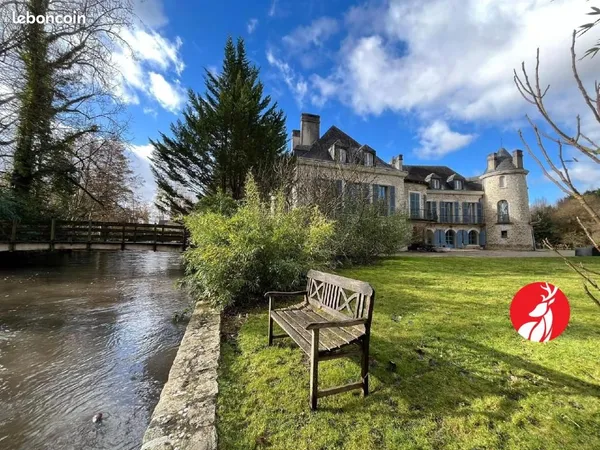 Maison 10 pièces 600 m²
