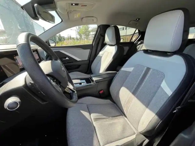 Opel Astra 1.2 turbo 130 ch bva8 — photo 7