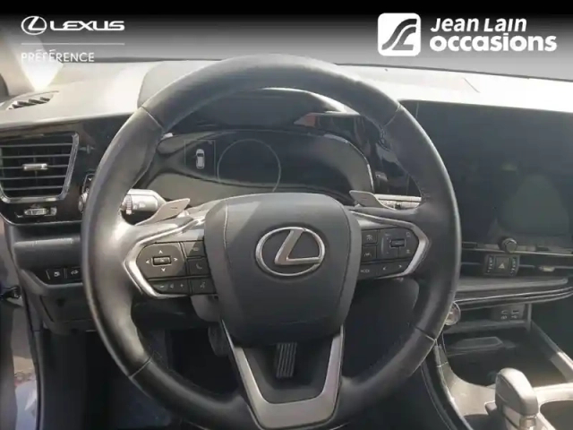 Lexus Ct nx 450h+ 4wd hybride rechargeable — photo 12