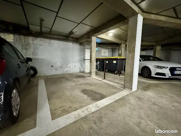 Parking/box Nantes