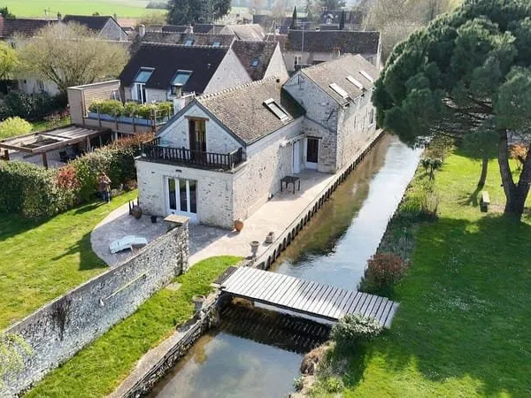Villa 11 pièces 351 m²