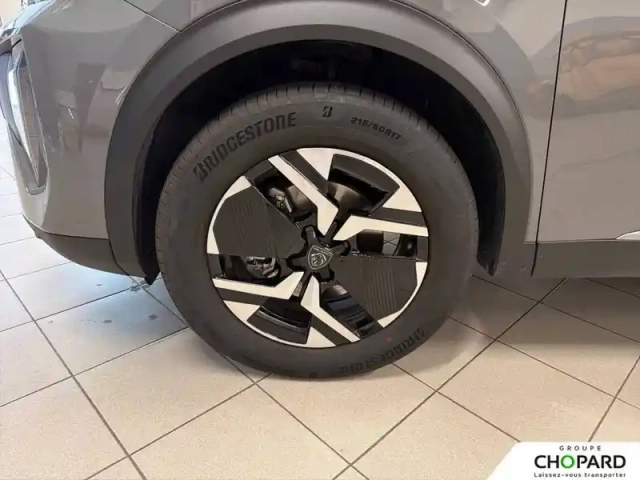 Peugeot 2008 hybrid 145 e-dcs6 — photo 21
