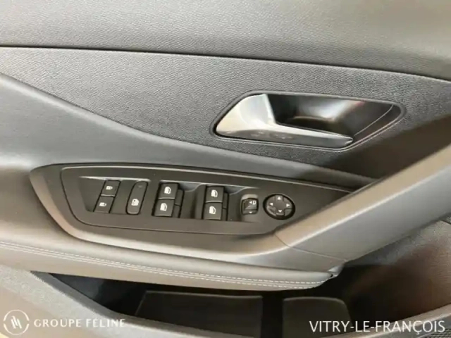 Peugeot 308 sw plug-in hybrid 180ch allure e-eat8 — photo 15