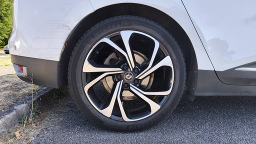 Renault Grand Scenic 1.6 dCi 130 Energy - Intens – 2017 – 138752 km – Diesel – Boîte Manuelle — photo 41