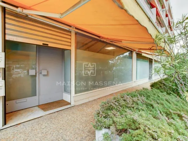 Bureaux 87 m²