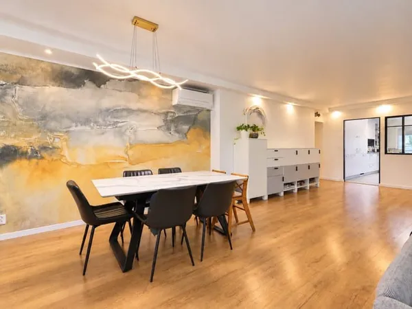 LYON 6e - BELLECOMBE - Appartement familial 132 m² - 4 chambres - 2 balcons - garage