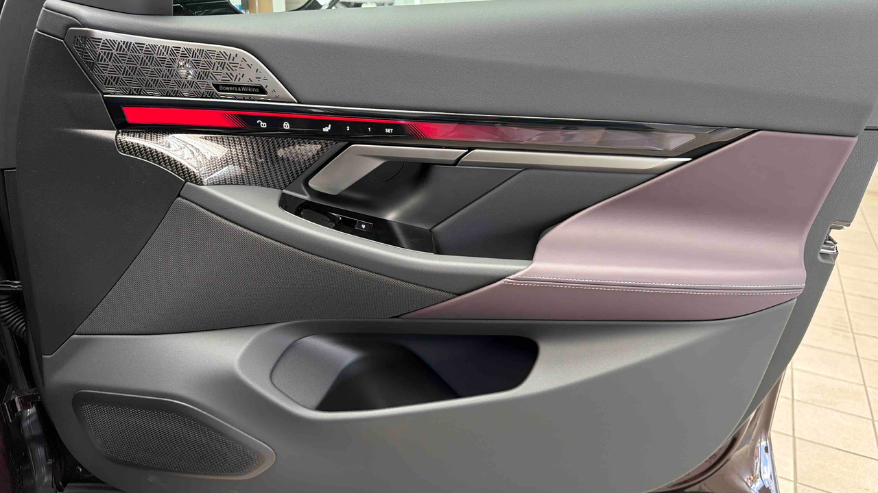 BMW M5 Touring PHEV 727 ch BVA8 — photo 29