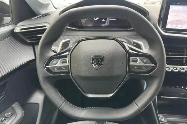Peugeot 208 hybrid 100 e-dcs6 — photo 76