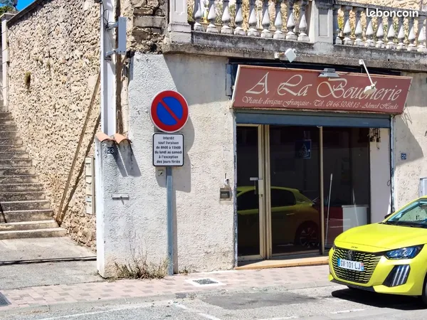 Grand local commercial 94 m2 Avenue de l'Europe