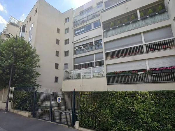 Garage et parking Location Paris 110€