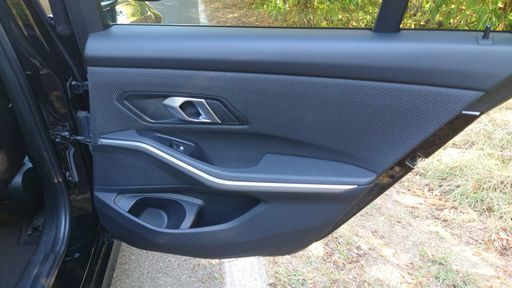 BMW Serie 3 Touring 2.0 320d 190 - Lounge – 2020 – 160000 km – Diesel – Boîte Automatique — photo 25