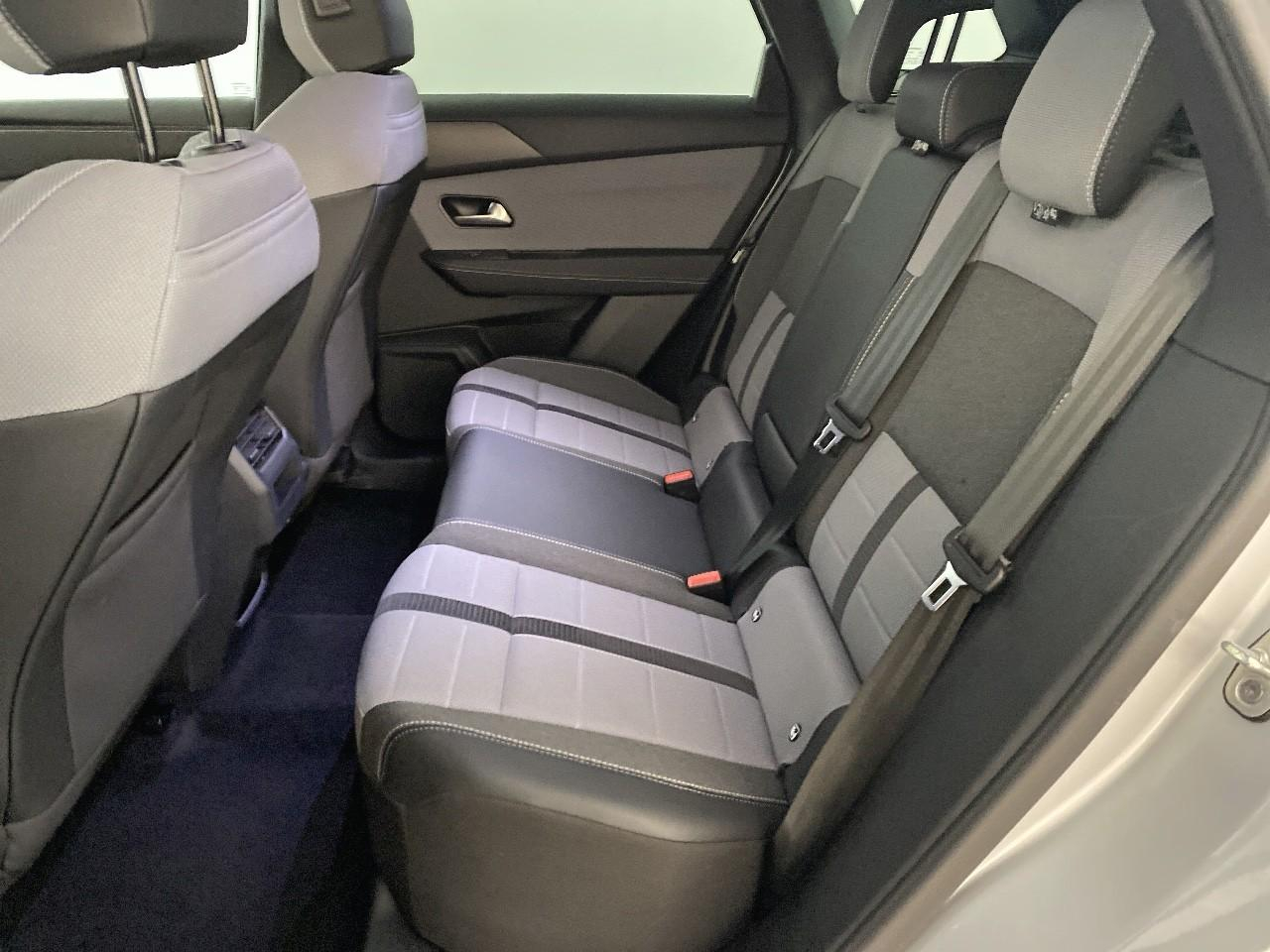 Opel Grandland 1.2 turbo hybrid 136 ch e-dct6 gs — photo 10