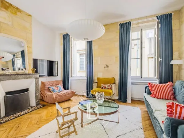 Vends maison de ville - 103 m² - 5 pièces, 4 chambres - Bordeaux 33000