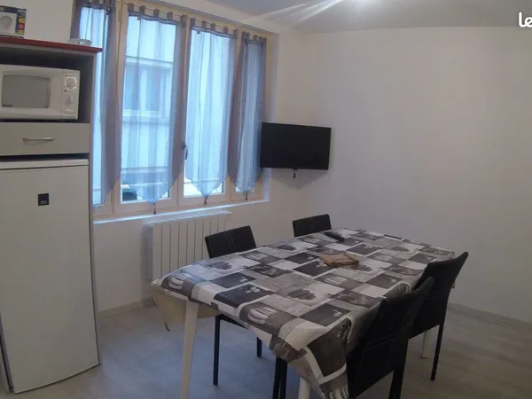 Appartement Location Espalion 1p 30m² 370€