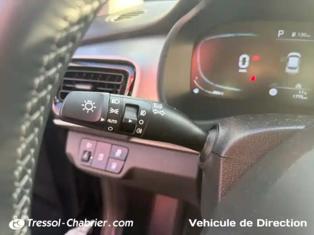 Kia Stonic 1.0 t-gdi 100 ch dct7 — photo 21