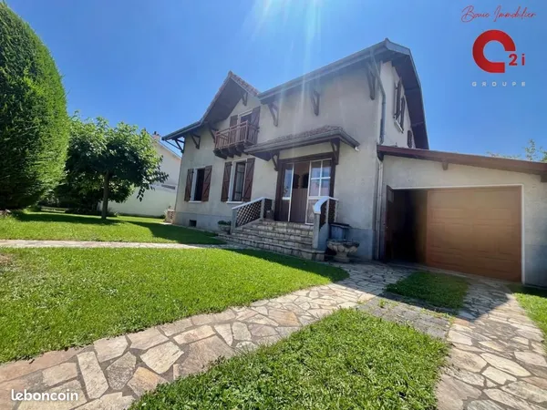 Maison 5 pièces 156 m²