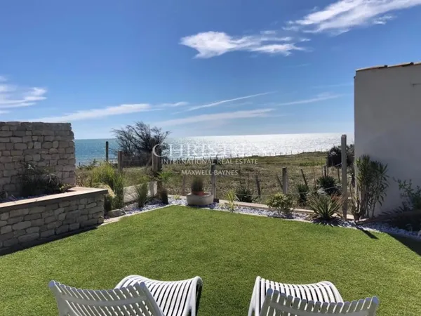 Superbe maison atypique avec vue mer - Les Grenettes