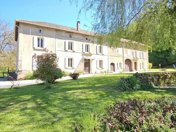 Maison 9 pièces 300 m²