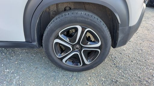 Citroen C3 Aircross 1.2 PureTech 110 - Shine – 2019 – 65417 km – Essence – Boîte Manuelle — photo 3