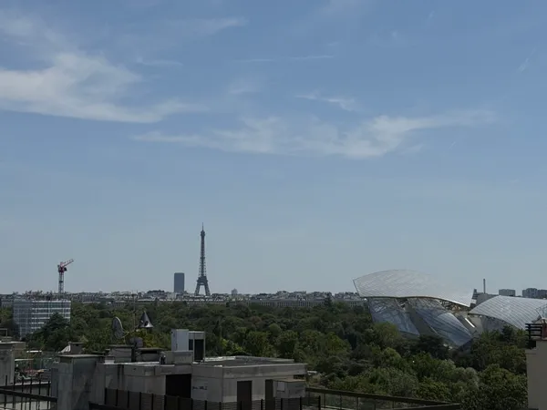 Bld Maurice-Barres a Neuilly - Superbe chambre de service meublée avec vue panoramique sur tout Pari