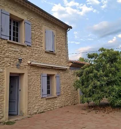 Vends maison avec jardin