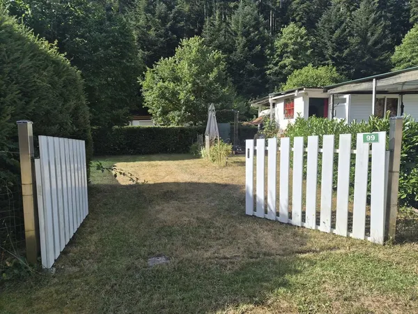 Caravane avec auvent - 2500€ avec terrain
